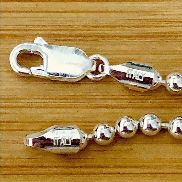 $87  Italian 36 Inch Estate Chain  Sterling  20.6 Grams  Marked MILOR 925 ITALY - Picture 4 of 5